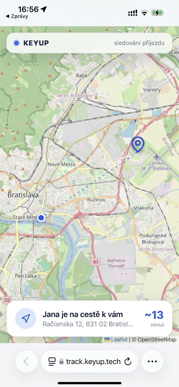 Klientská sledovací stránka track.keyup.tech — technik na cestě s živou mapou a ETA